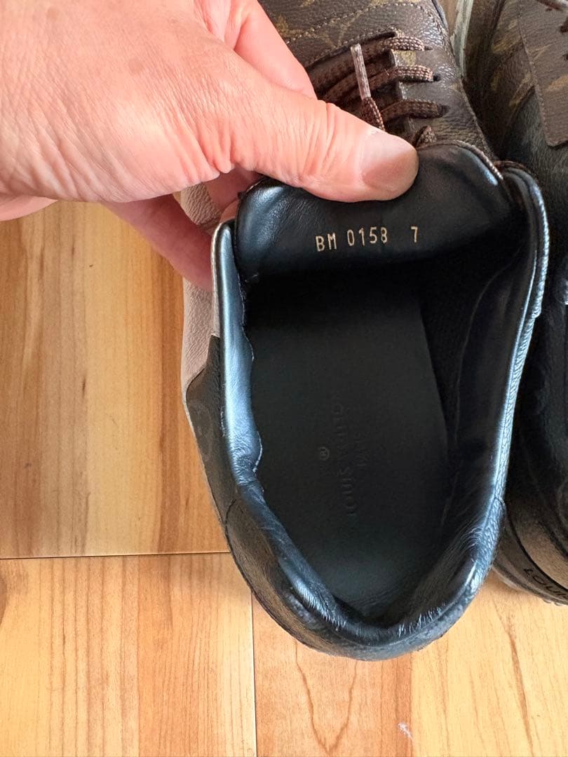 LOUIS VUITTON ブラウン スニーカー サイズ7