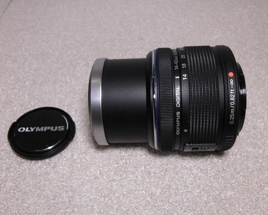 OLYMPUS OM-D E-M5 デジタルミラーレスカメラ・ズームレンズセット