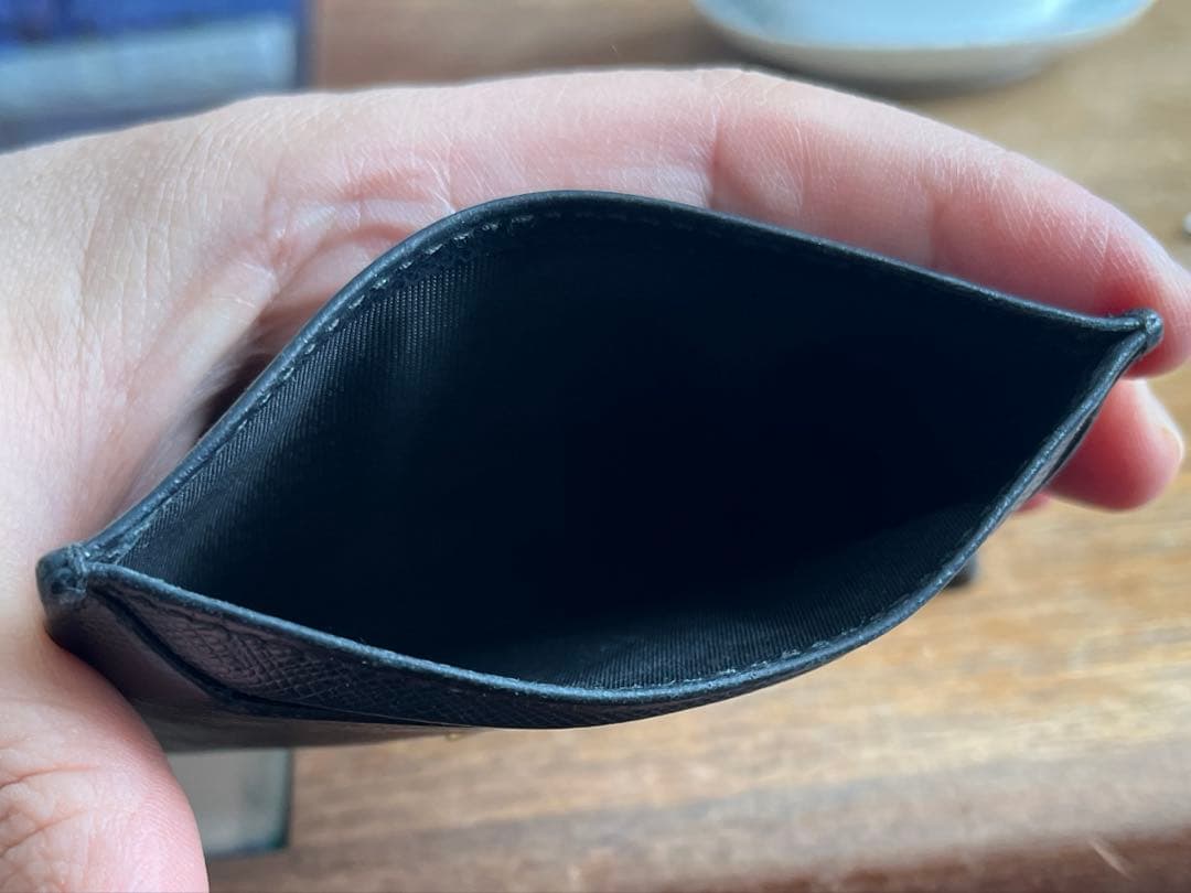 の*み様 PRADA カードケース　名刺入れ　サフィアーノレザー