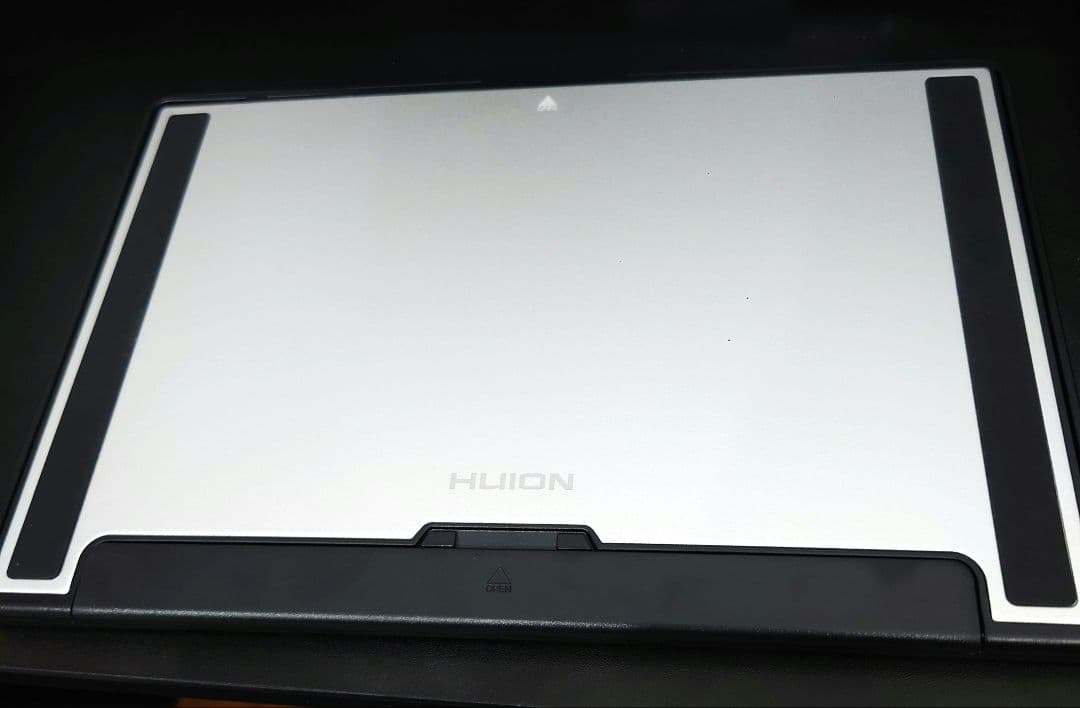 HUION 液タブ Kamvas 13（Gen 3） 13型 スタンド付き 黒