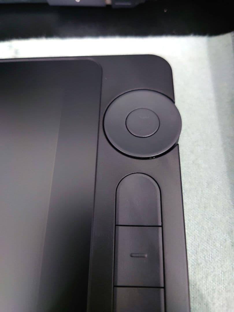 HUION 液タブ Kamvas 13（Gen 3） 13型 スタンド付き 黒