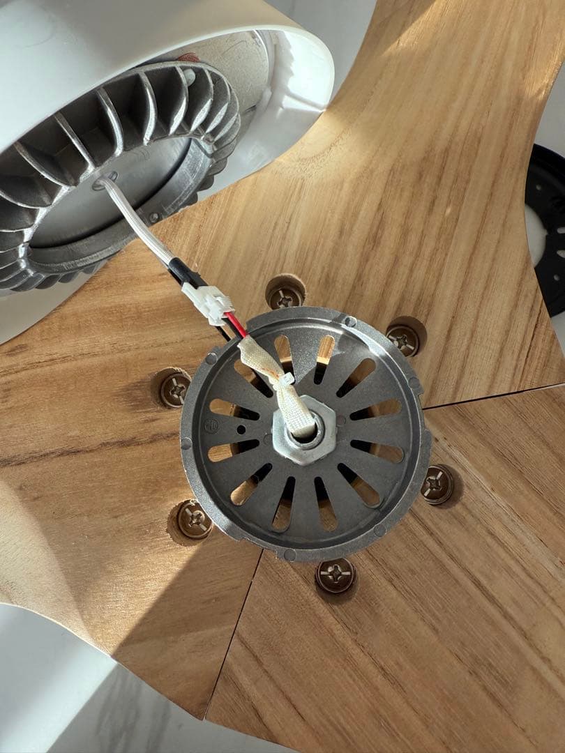 LOWYA シーリングファンライト New Jabalia2 ホワイト