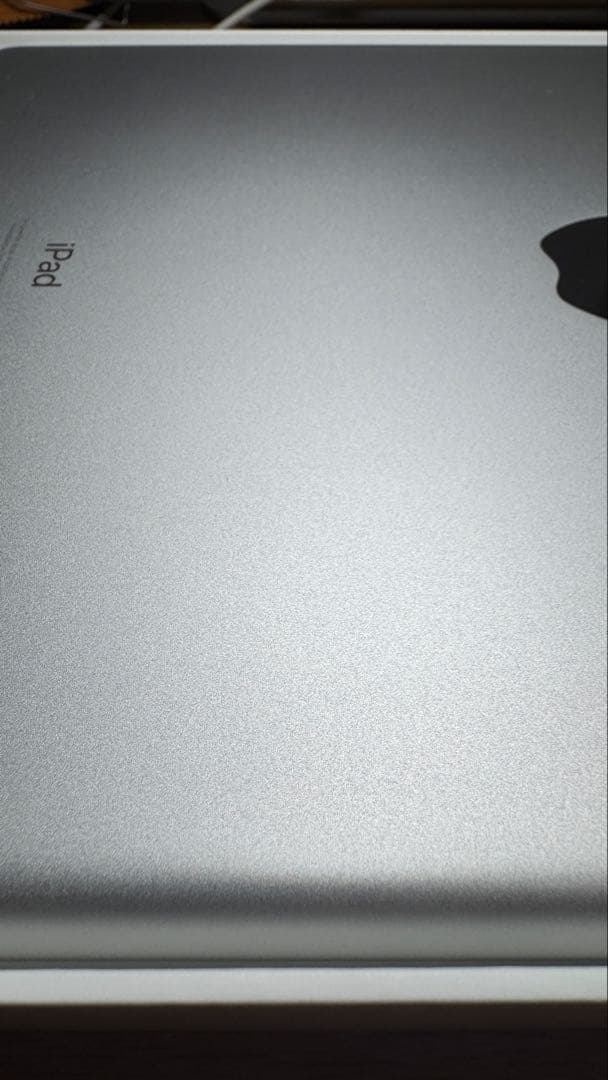 Apple iPad（第9世代）Wi-Fi 64GB Silver