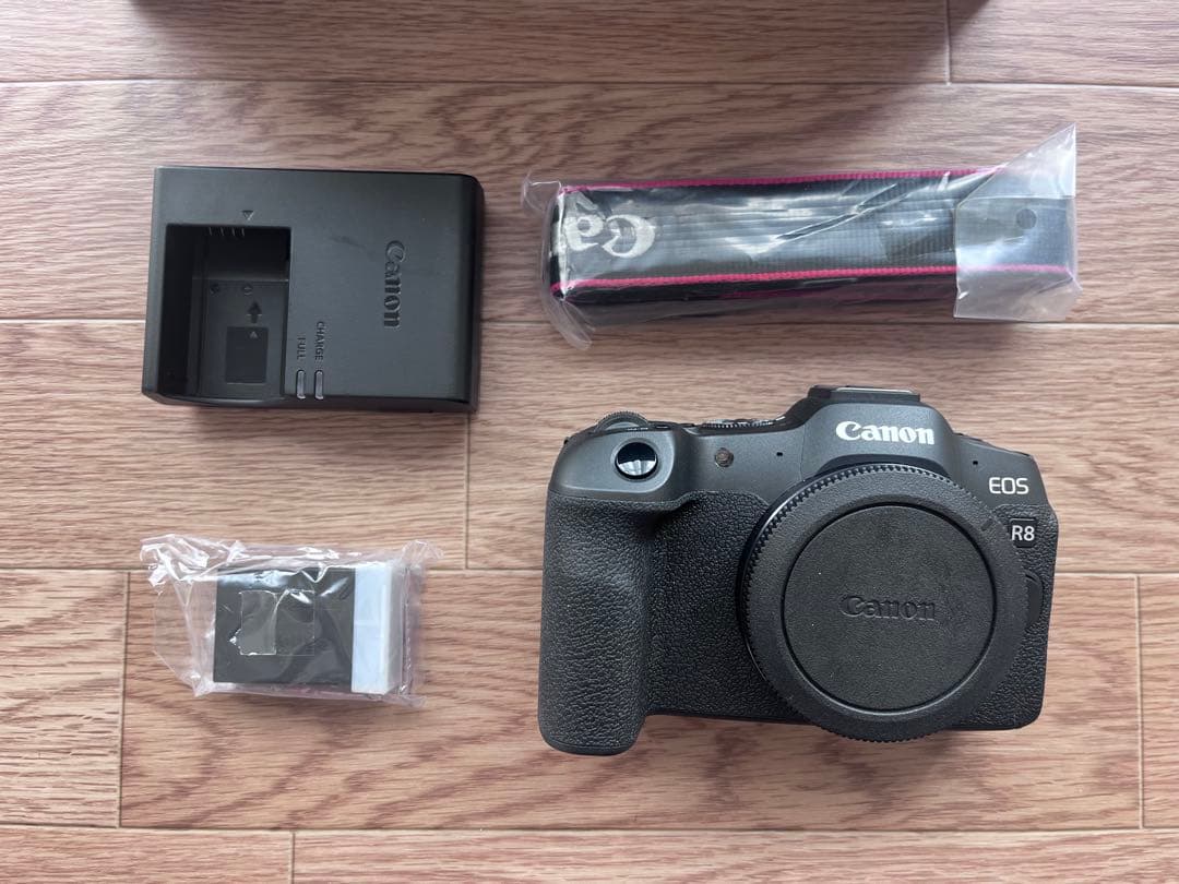 Canon EOS R8 ボディー