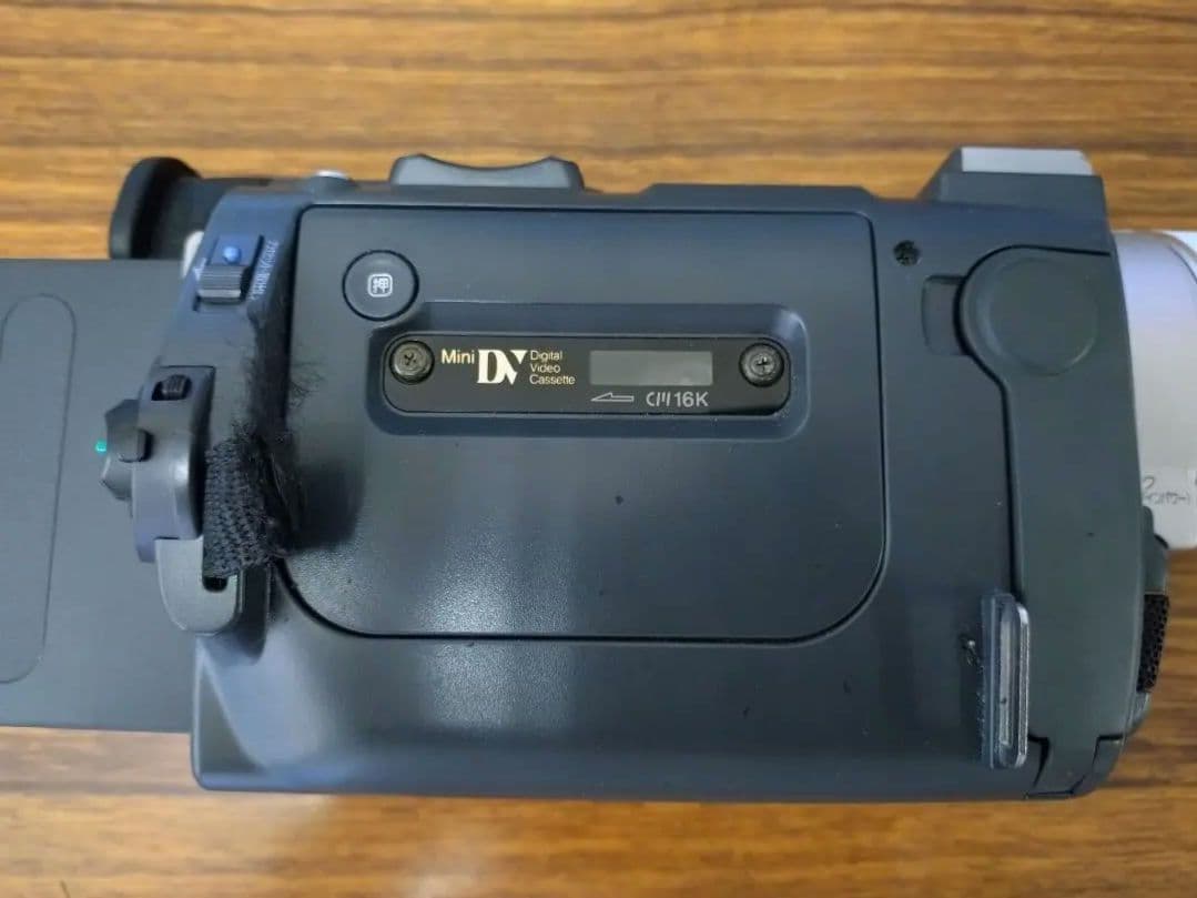 SONY　デジタルビデオカメラ　DCR-TRV900