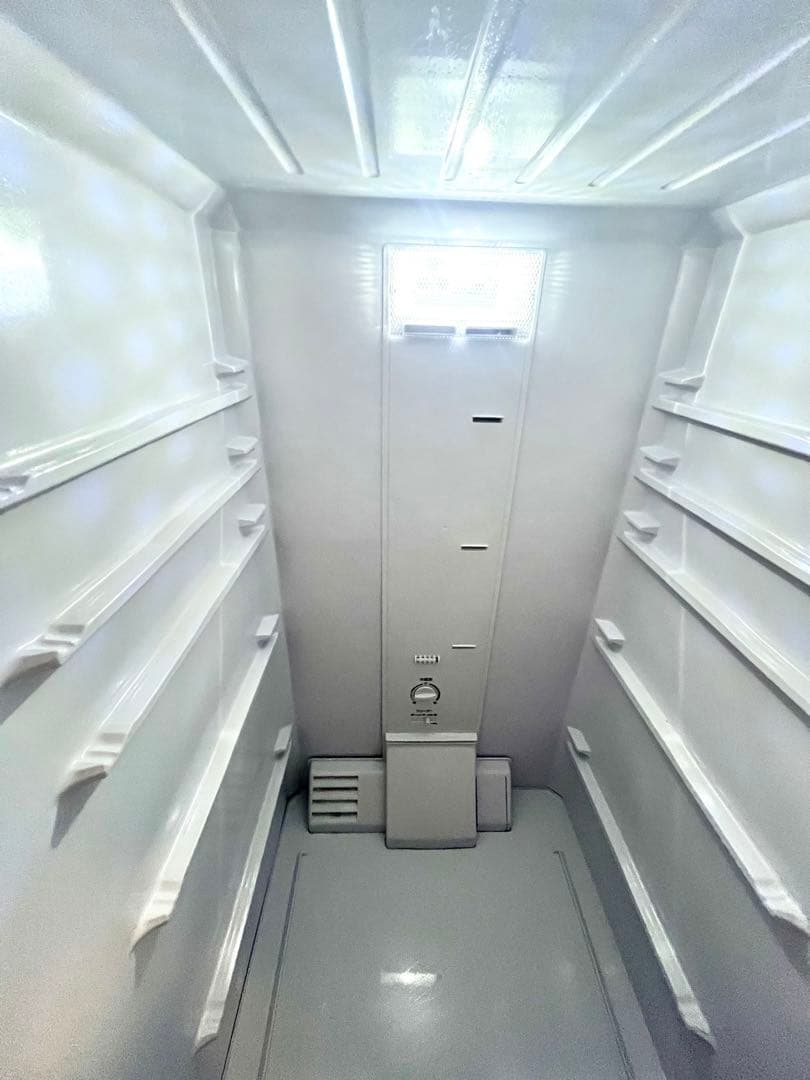 冷蔵庫　ホワイト　AQUA AQR-20M(W)