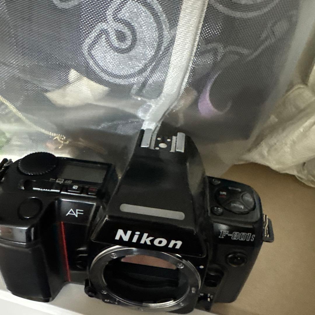 Nikon F-801S フィルム一眼レフカメラ