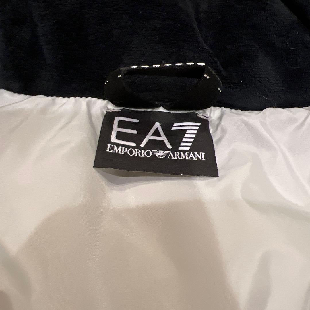 【極美品】EMPORIO ARMANI EA7（アルマーニ）ダウンジャケットXS
