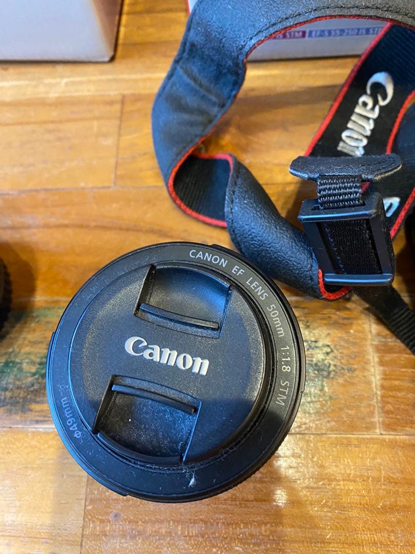 Canon EOS Kiss x9i一眼レフズームレンズ+単焦点レンズ2点セット