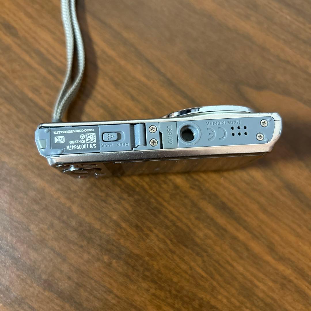 CASIO EXILIM 6メガピクセル コンパクトカメラ