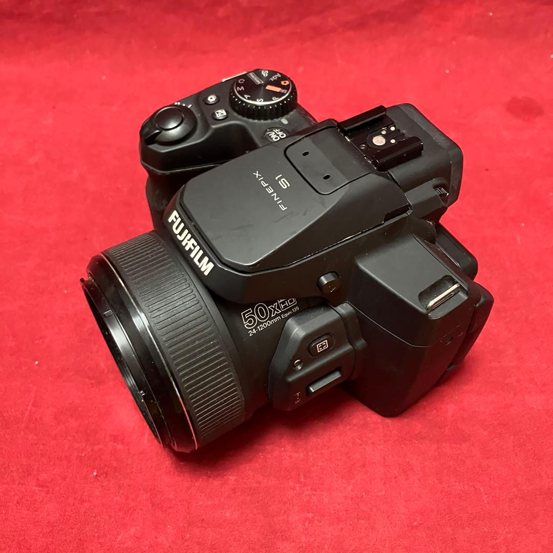 50倍ズーム　Fujifilm FinePix S1