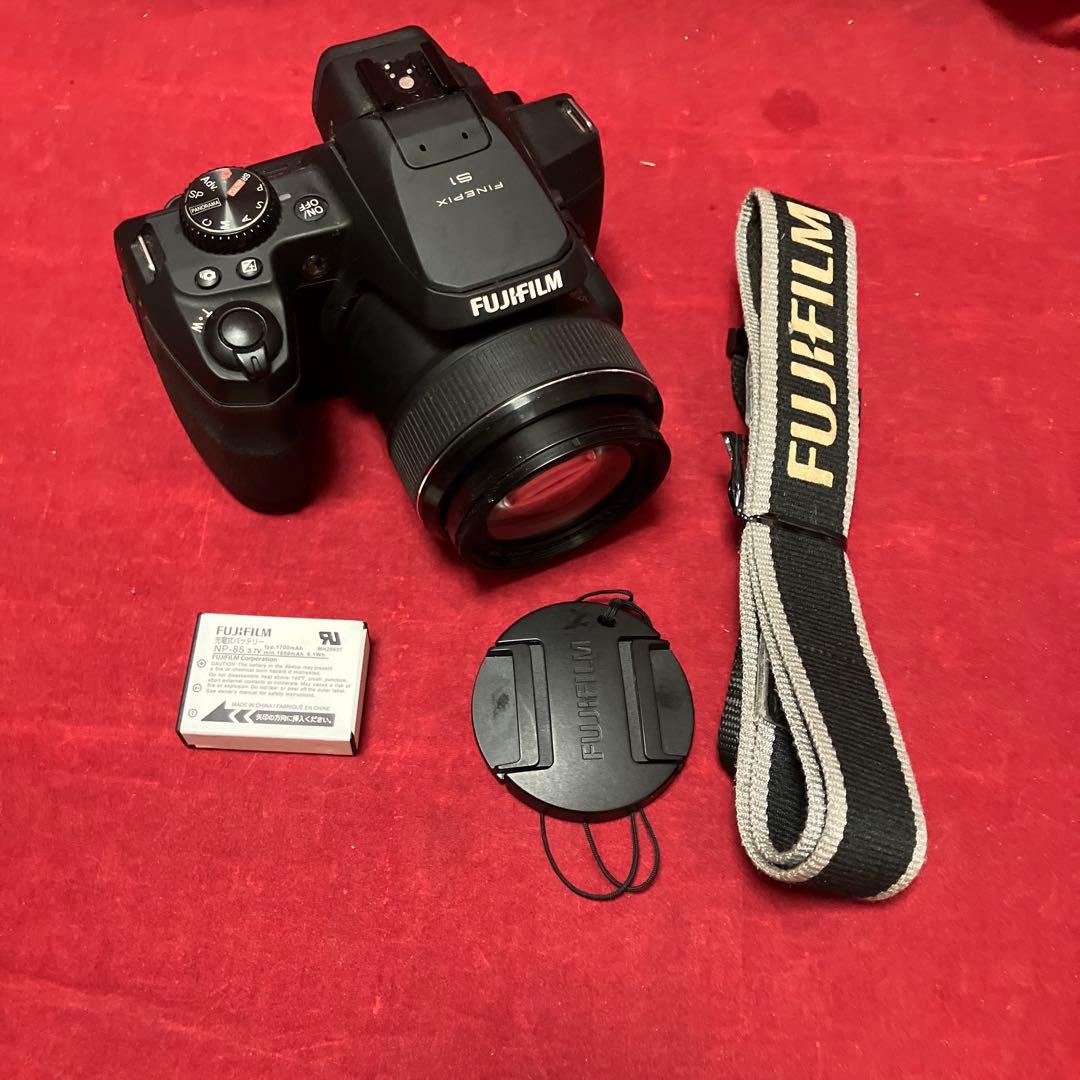 50倍ズーム　Fujifilm FinePix S1