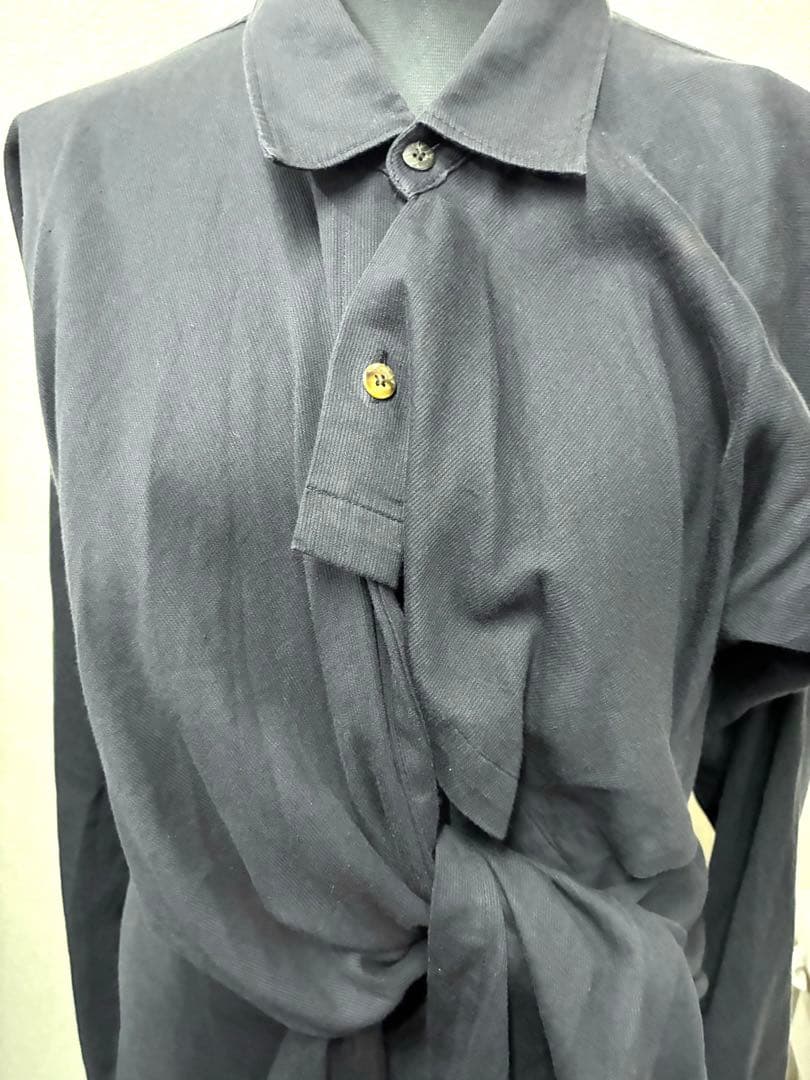 コムデギャルソン　変形デザイン長袖シャツトップス　黒　ブラック