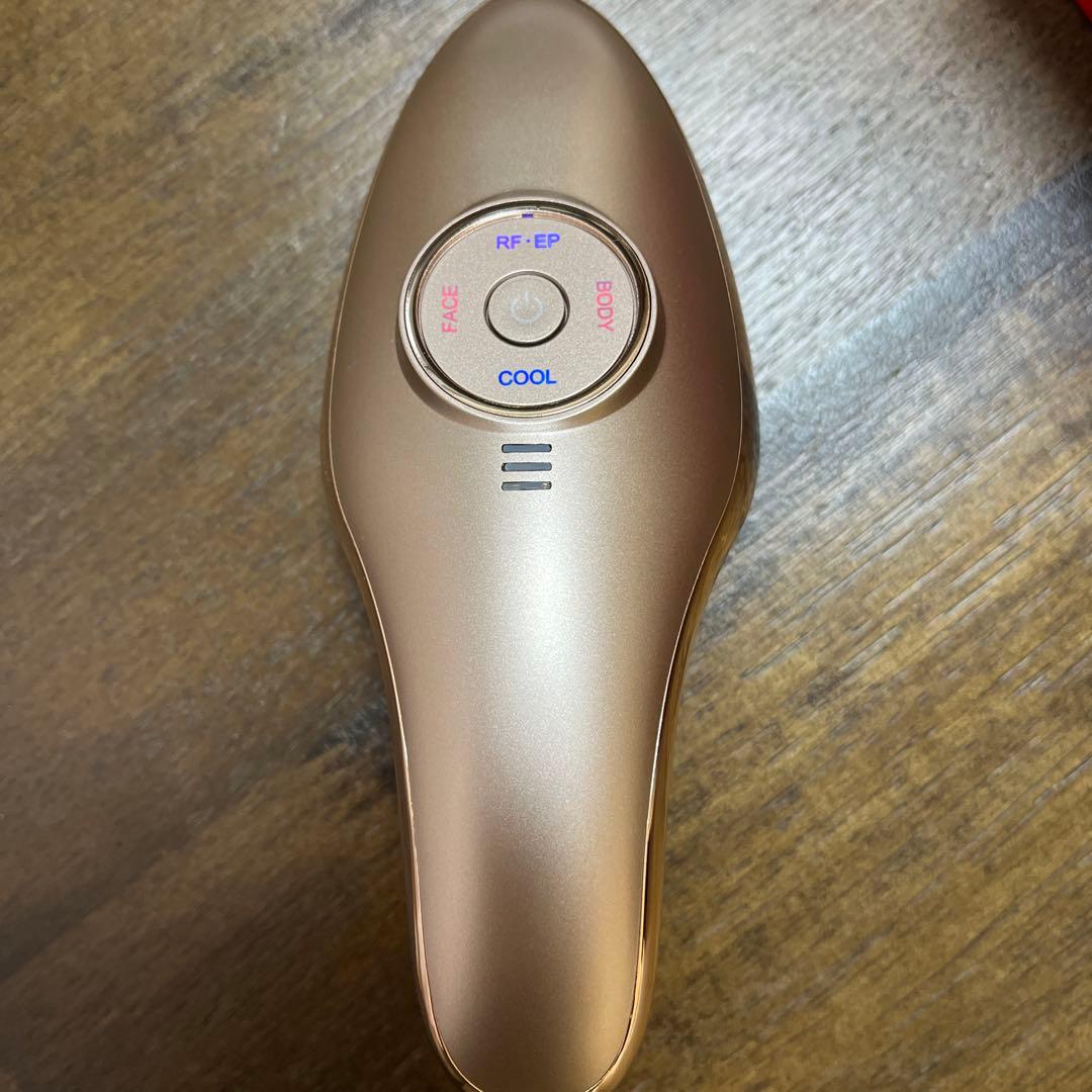 MEラボンエクラ　美顔器 RF・EP