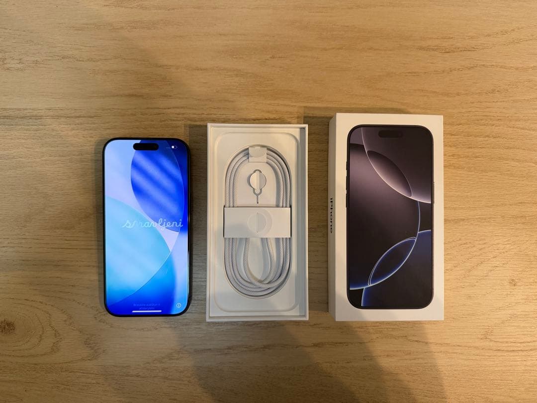 iPhone16Pro 256GB ブラックチタニウム simフリー