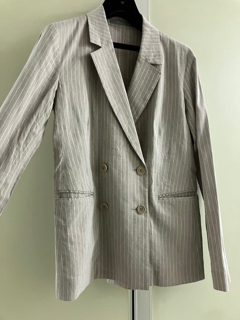 【theory luxe】グレージュ リネン ストライプ ダブル スーツ