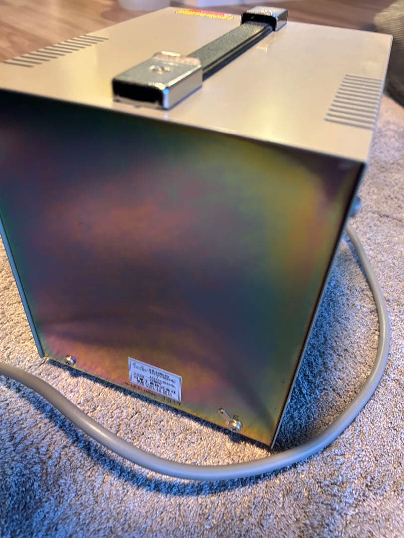 日章工業　アップ・ダウン変圧器2200W 240V/100V SK-2200EX