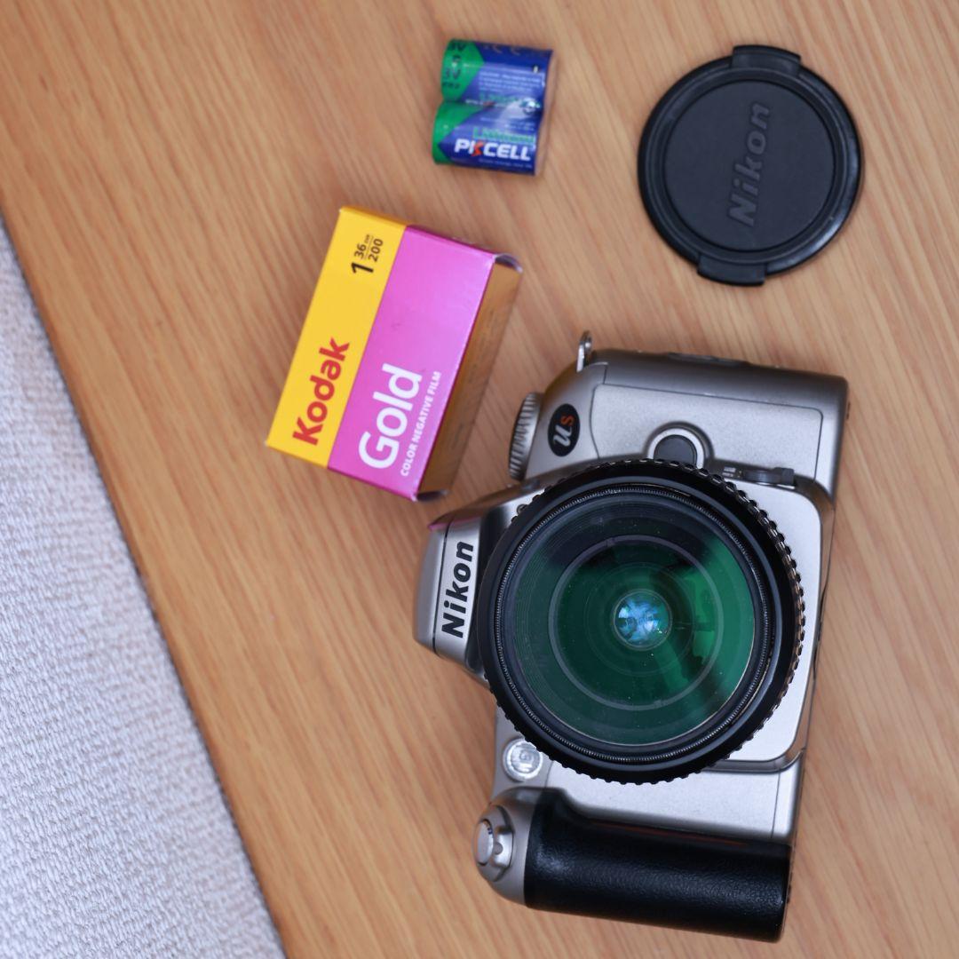 フィルムカメラ Nikon Us レンズ フィルム電池付き