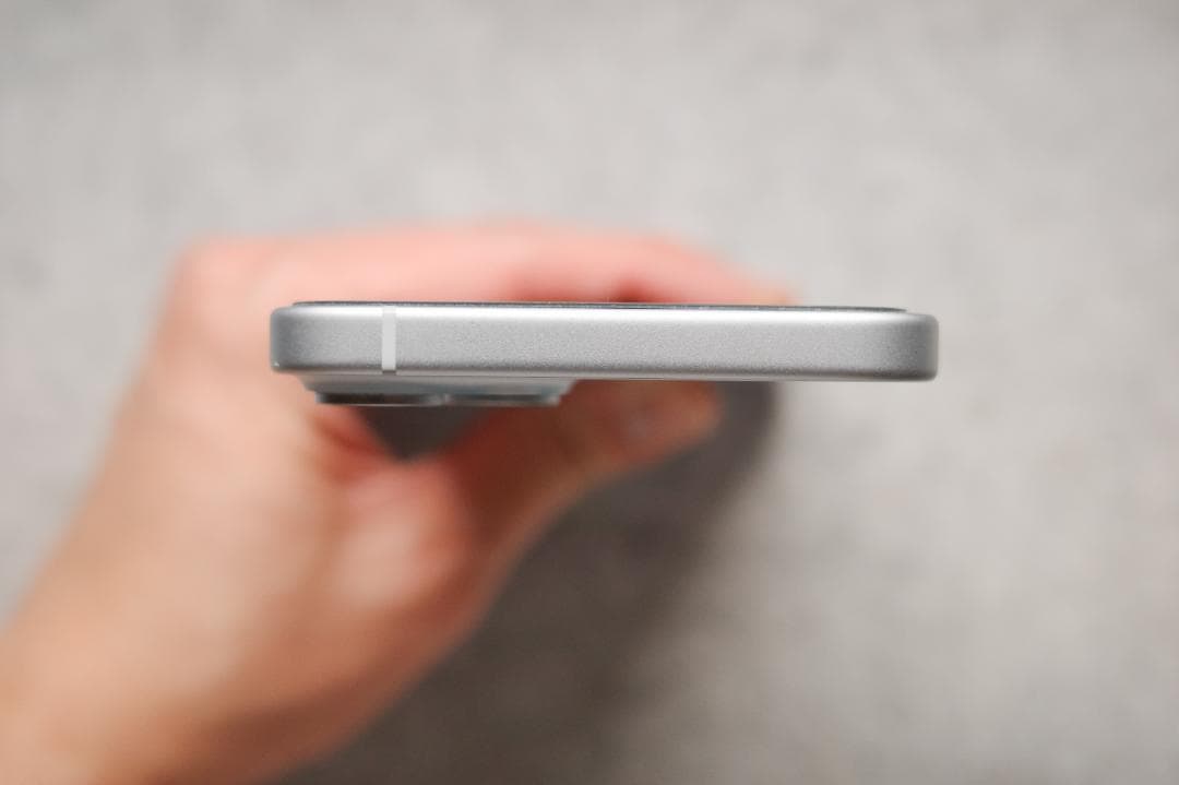 iPhone 15 Plus 128GB ブルー SIMフリー 中古