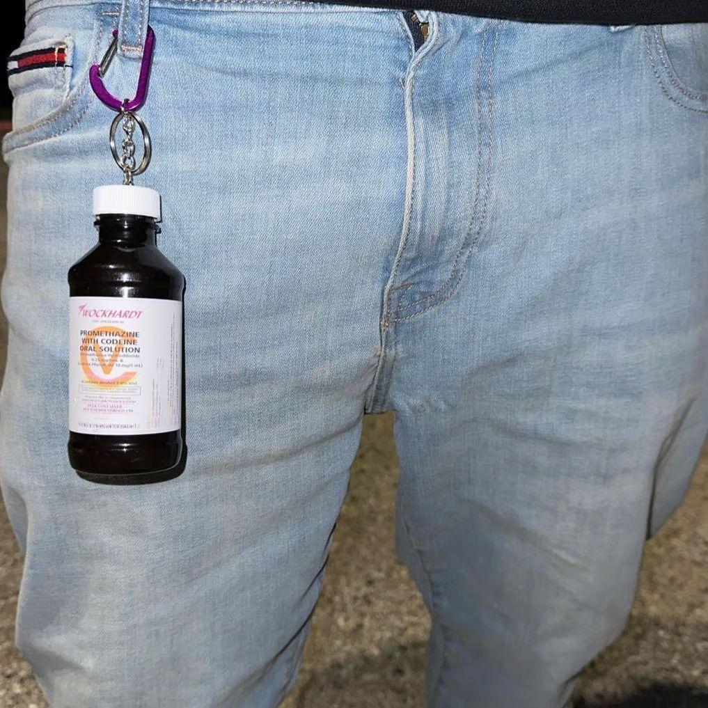 小物 Lean Bottle Stash Keychain