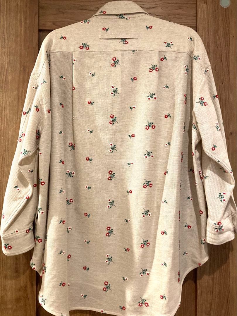 最終値下げ▼ほぼ新品☆TICCA 花 刺繍 シャツブルゾン ベージュ Bshop