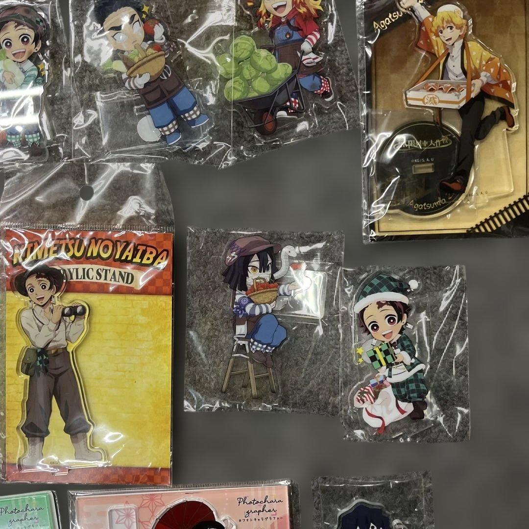 公*o様 221 鬼滅の刃　アクリルスタンド　などまとめ売る　新品