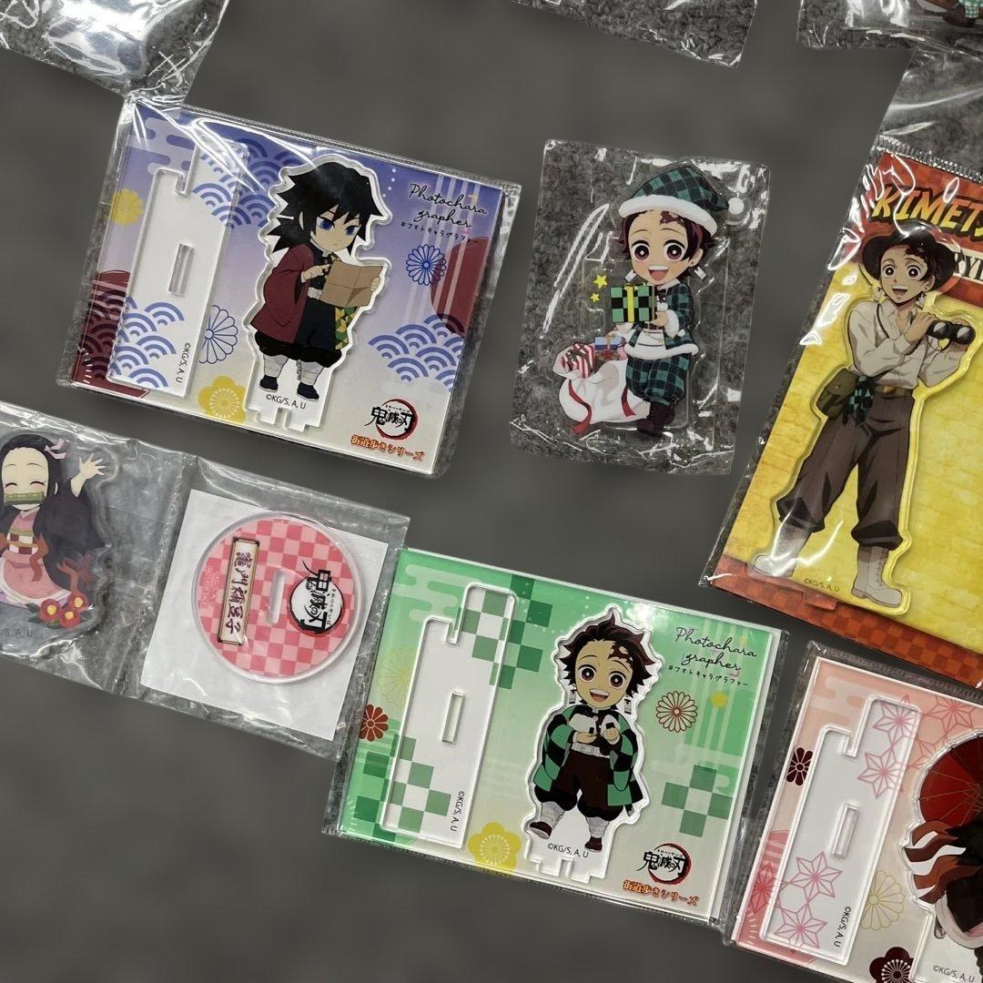 公*o様 221 鬼滅の刃　アクリルスタンド　などまとめ売る　新品