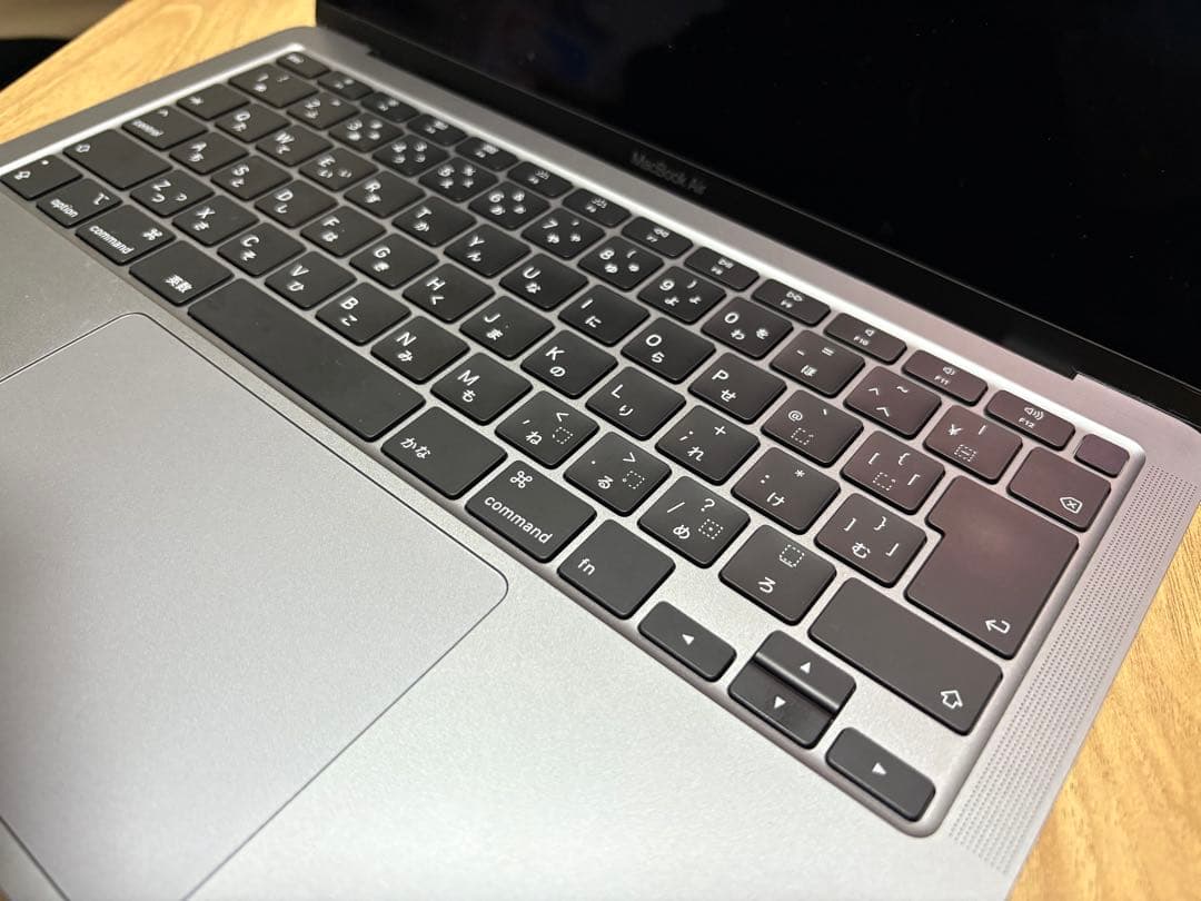 【充電回数30未満】Apple MacBook AIR 8GB/256GB