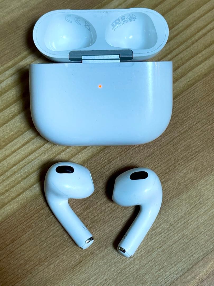 AirPods 第3世代　ホワイト イヤホン&充電ケース MME73J/A