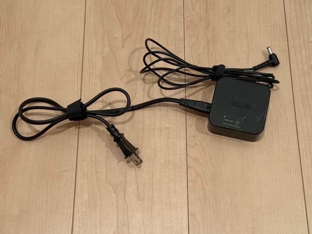 ASUSノートパソコンR508C RAM8GB/SSD1TB