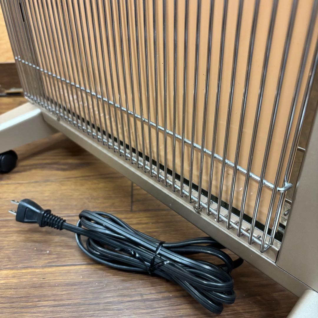 【サンルミエキュート】遠赤外線暖房器 E800LS（日本製）