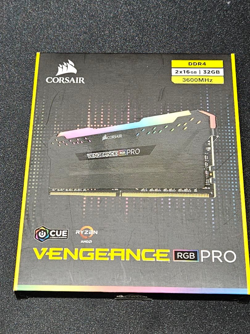 メモリー CORSAIR VENGEANCE RGB PRO 32GB DDR4