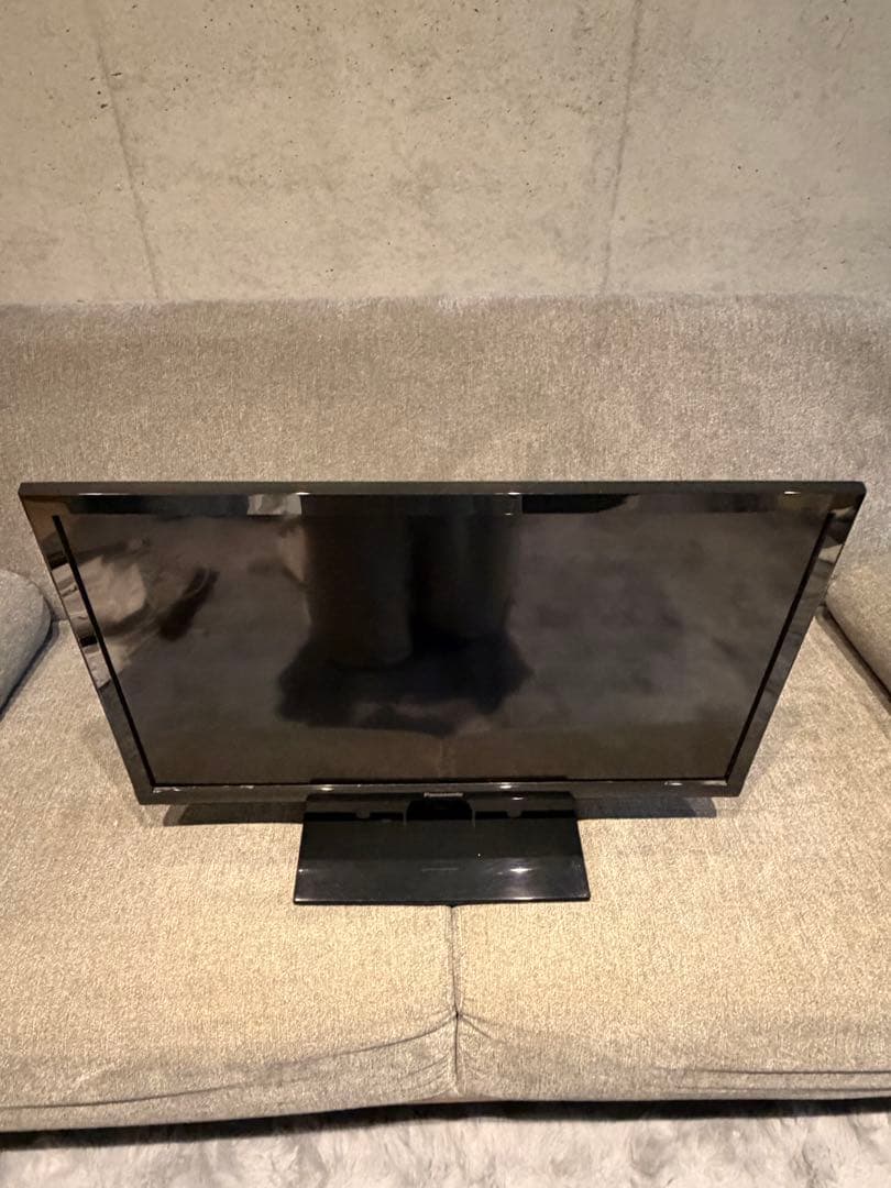 【極美品・完品】Panasonic 液晶テレビ VIERA TH-24C305