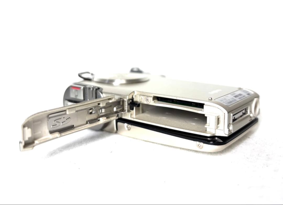 【完動品 極美品】SANYO Xacti DMX-C6 シャンパンゴールド