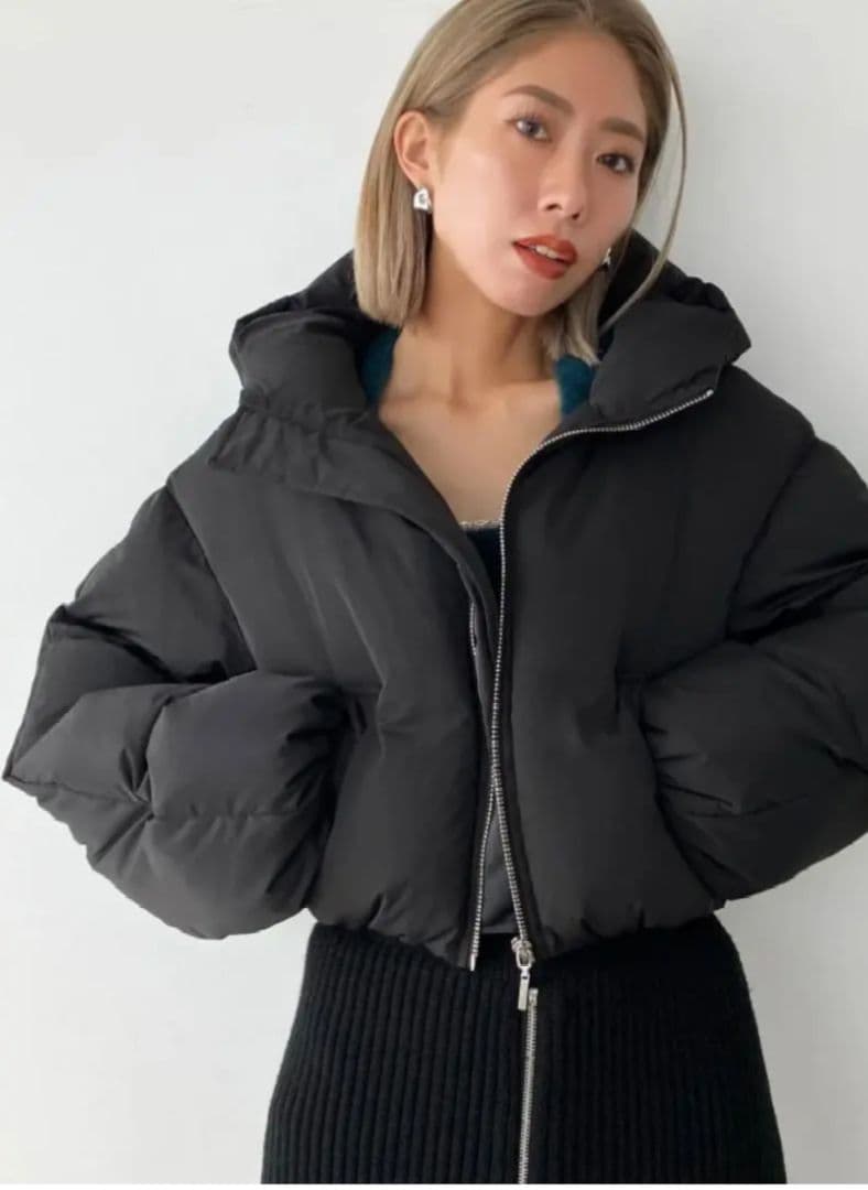 EMODA エモダ ショート ボリュームパフダウン ブラック 黒 F