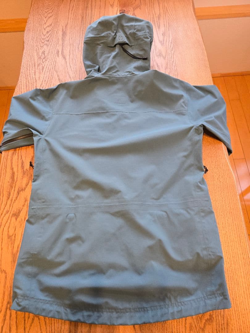 P.RHYTHM プリズムスノーボードウェア