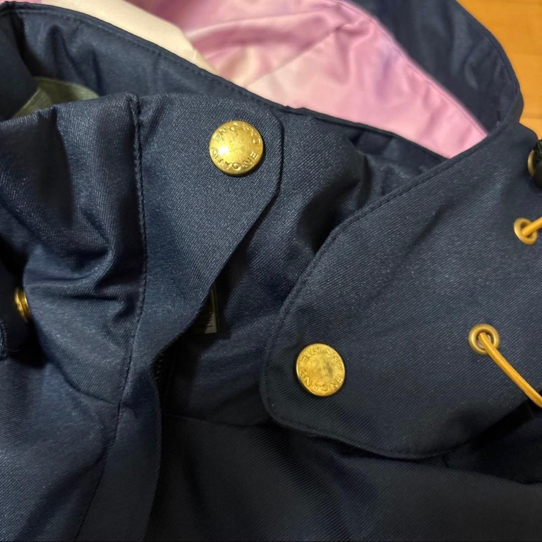 オンヨネ　スキーウェア 上下セット Mサイズ