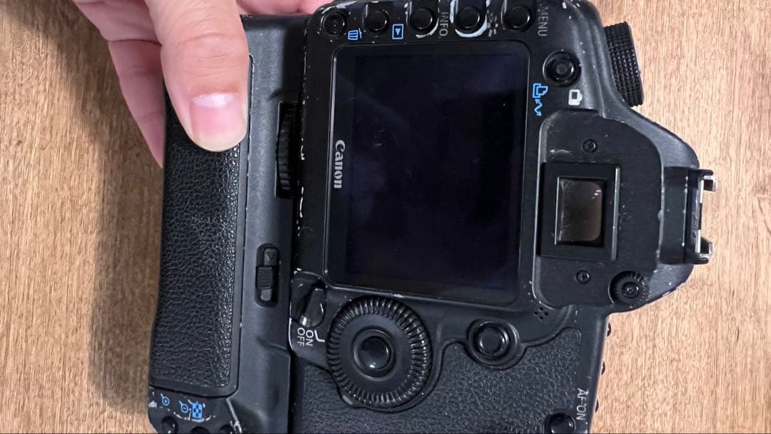 デジタルカメラ Canon EOS 5D Mark II + EF 50mm f/1.8 STM