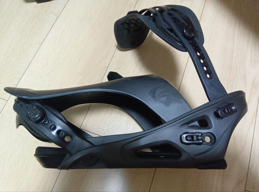 FLUX D/S ビンディング