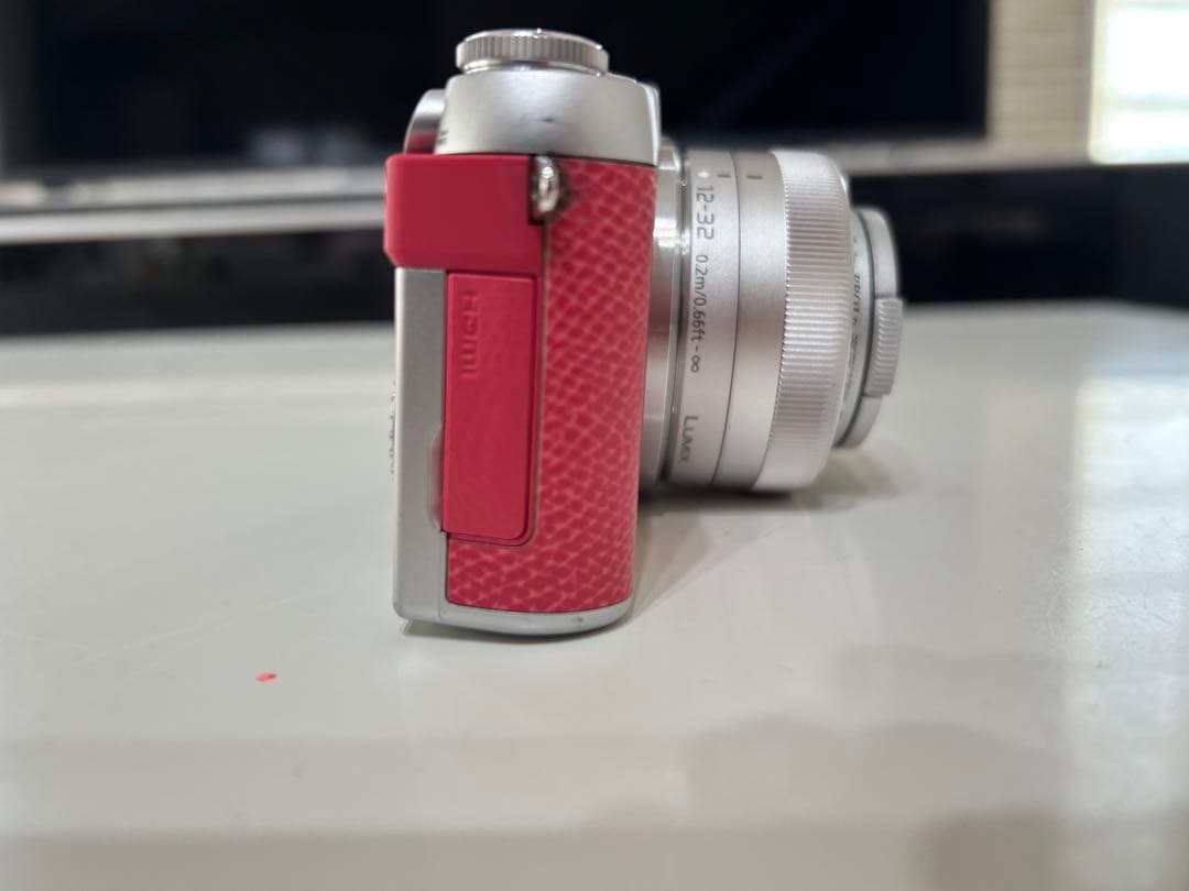 美品　Panasonic デジタル一眼カメラLUMIX DMC-GF7W ピンク