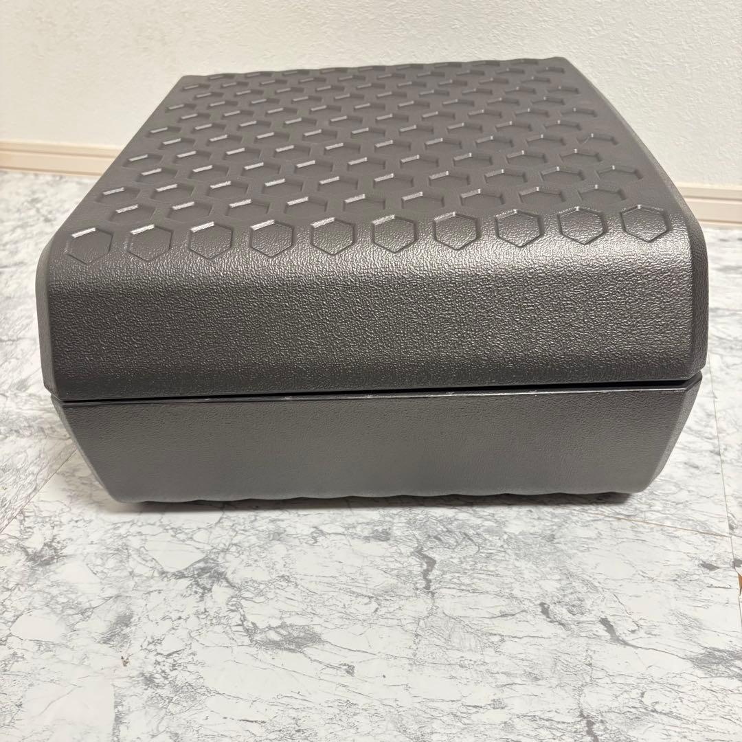 鍵・説明書付き‼️金庫 Sentryポータブル耐火防水保管庫　鍵付 防災