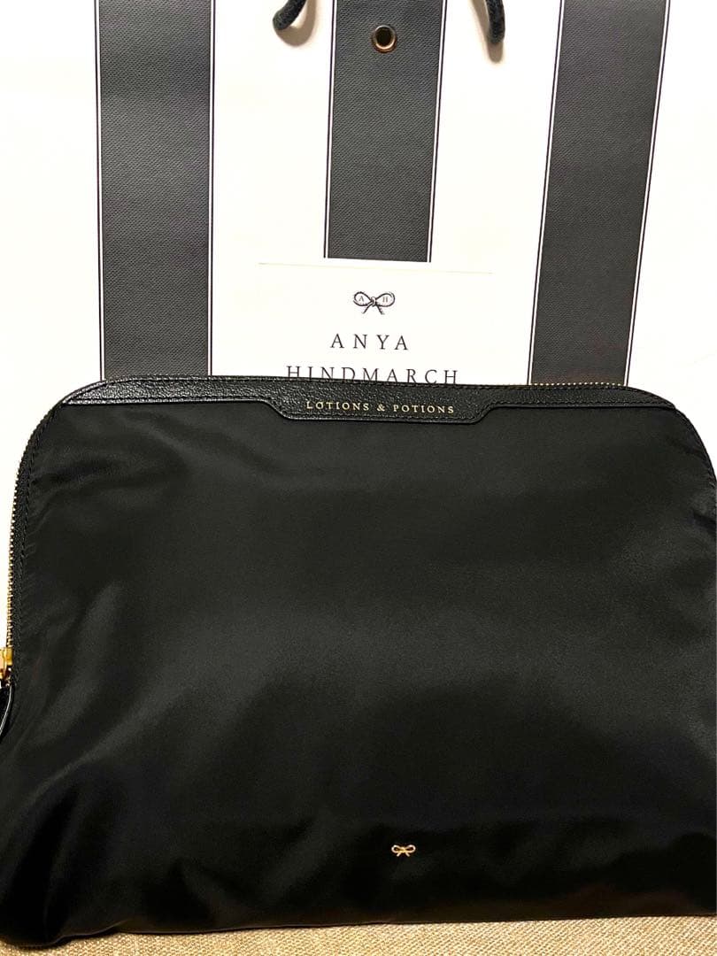 【新品】アニヤハインドマーチ クラッチバッグ 大きめポーチ　ブラック