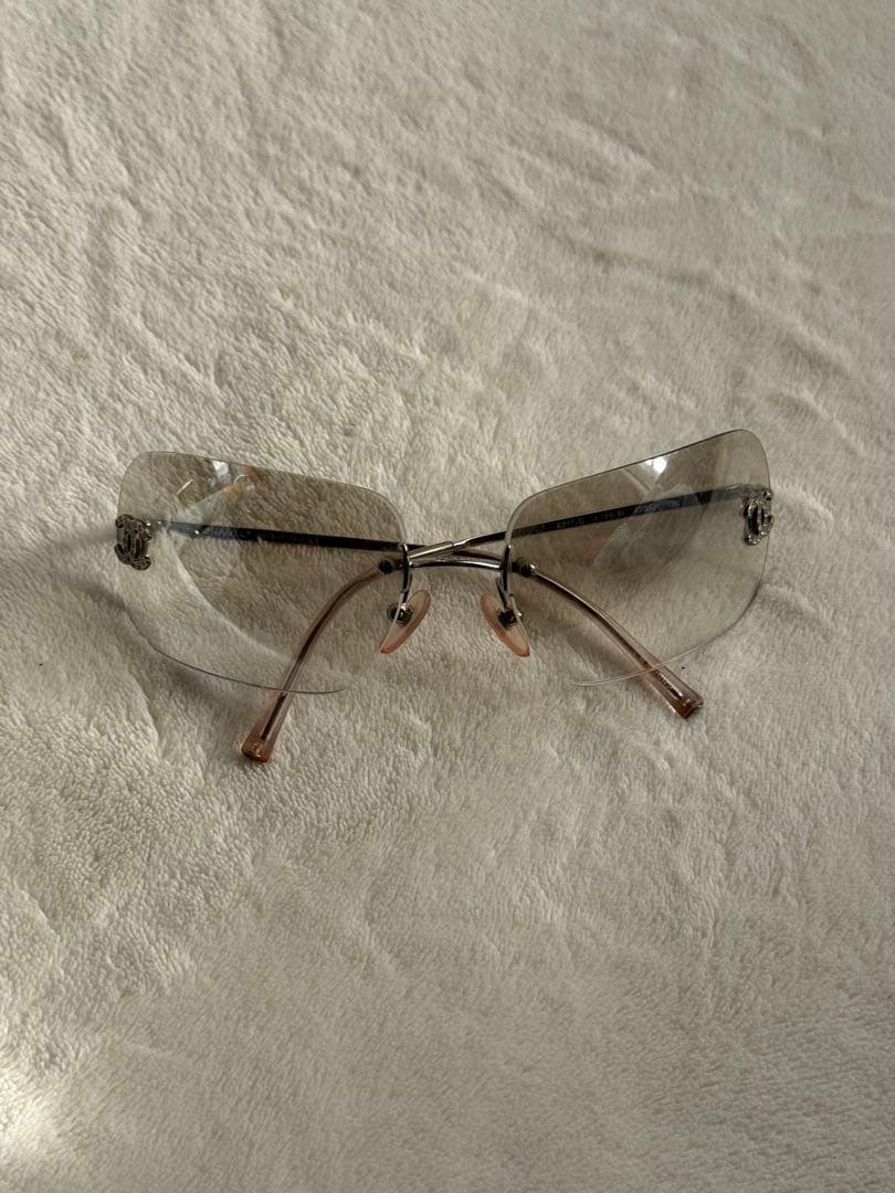 CHANEL シャネル　クリアフレームレスサングラス