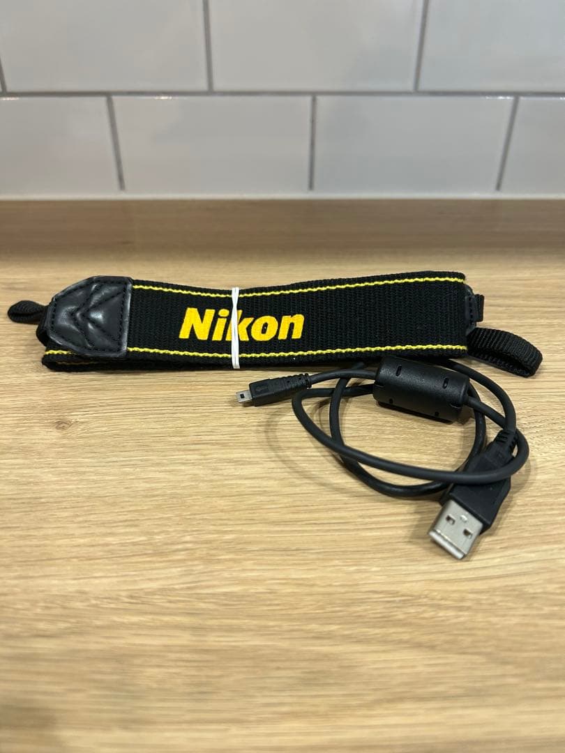 一眼レフカメラD5200 スピードライト、ワイドコンバータアタッチメント付き