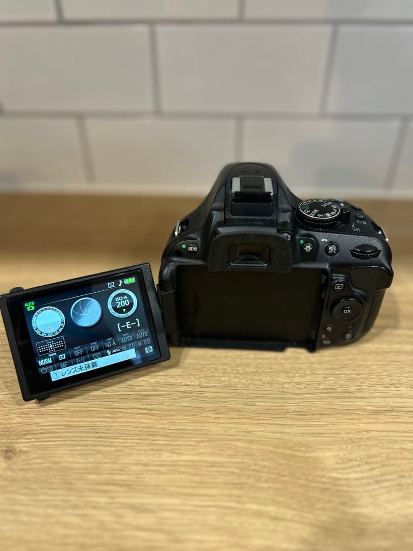一眼レフカメラD5200 スピードライト、ワイドコンバータアタッチメント付き
