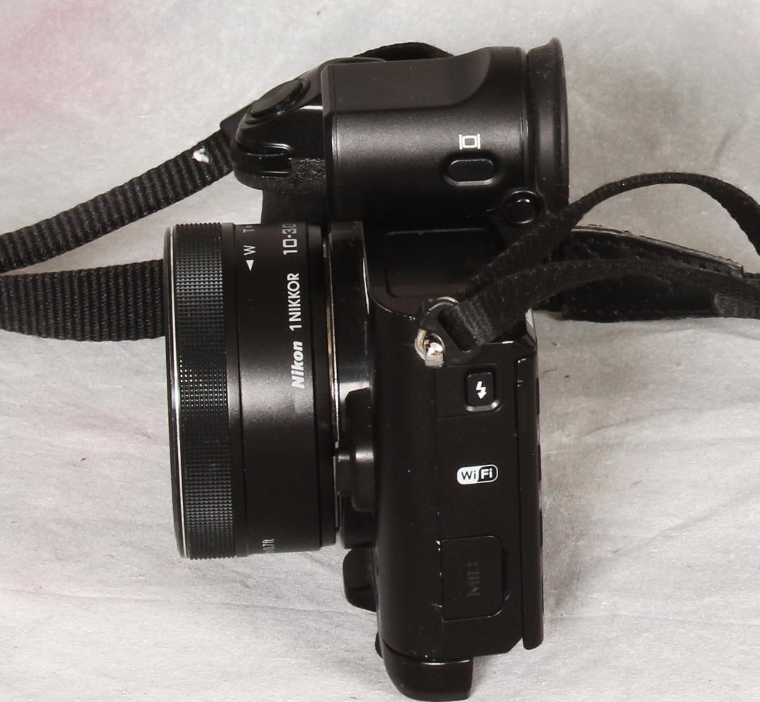 k*様 Nikon 1 V3 10-30mm プレミアムキット(ni28-3-3