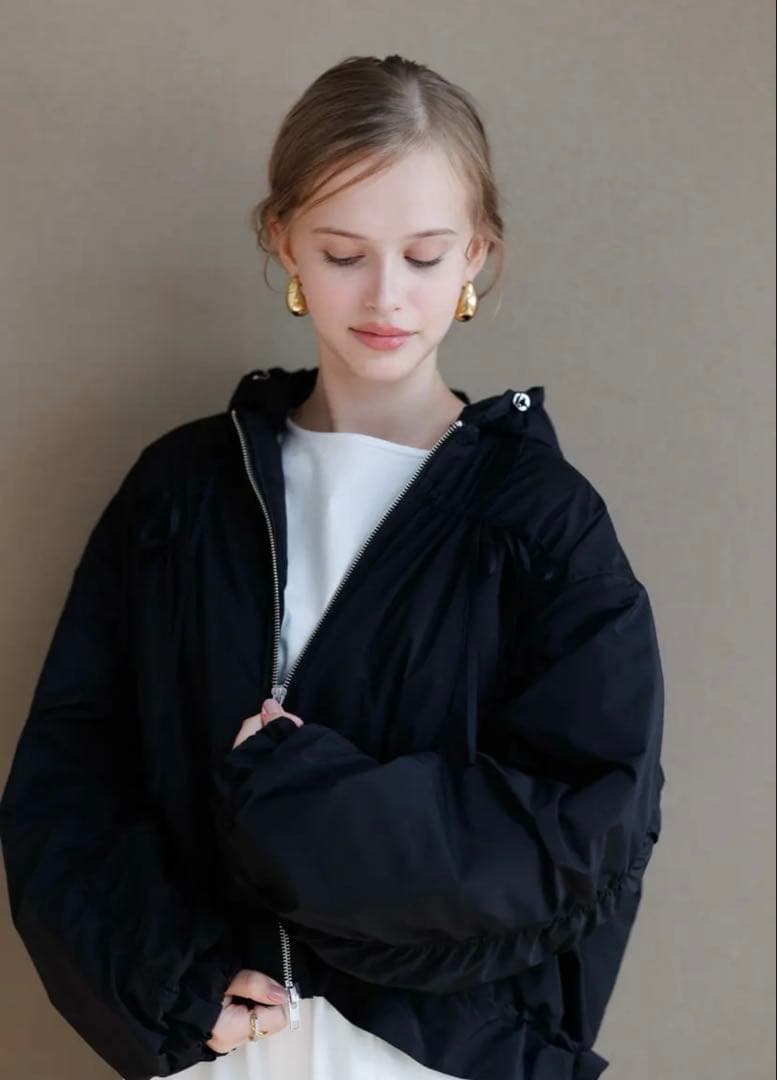 pois ポワ　リボンブルゾン