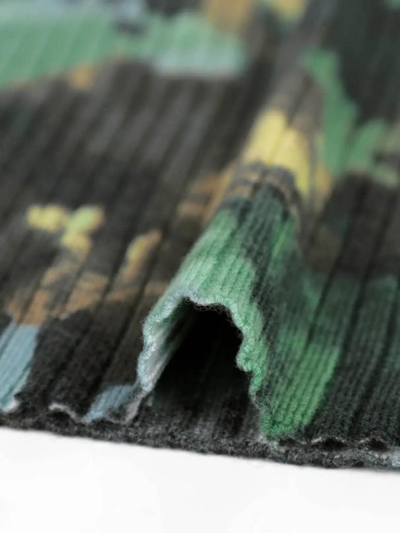 【新品タグ付・今季完売品】RADIATE ボタニカルデザインリブニットトップス