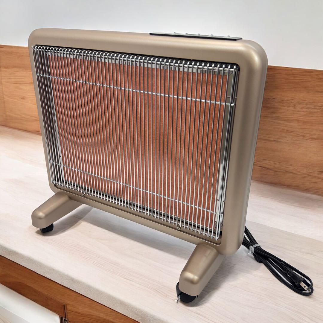 サンルミエ　エクセラ7 遠赤外線暖房器　N700L-GR