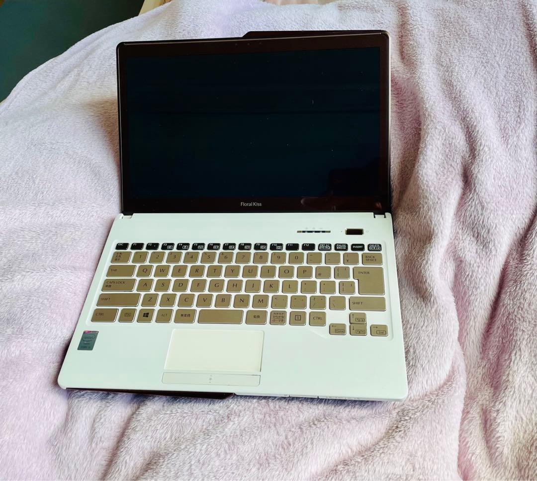 【富士通Floral Kiss】ノートパソコン